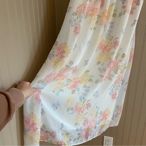 Old Navy Floral Smocked Strapless Maxi Dress Women’s Size Large - Picture 4 of 6